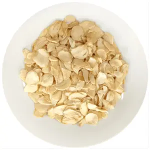 Fatias de alho seco