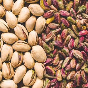 Pistaches frescos e crocantes de qualidade premium para a...