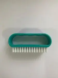 CEPILLO DE UÑAS