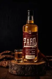 CACHAÇA ZARO AMBURANA 700 ML
