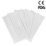 3 camadas de máscaras médicas...