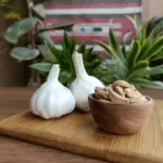 Flocos de alho desidratado